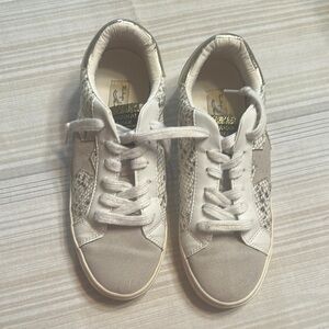 Vintage Havana White and Gray Snakeskin Sneakers